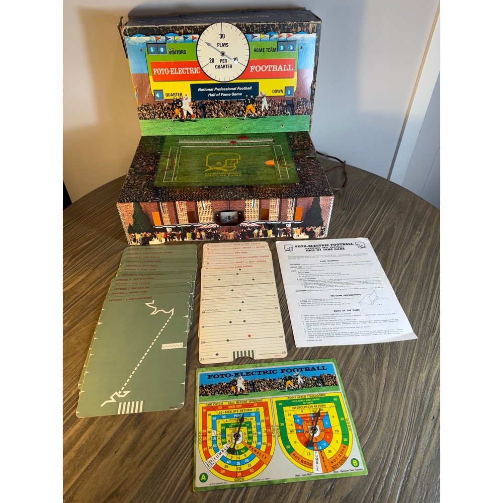 Vintage 1970 Cadaco Foto-Electric Football Game Hall of Fame Complete Tested